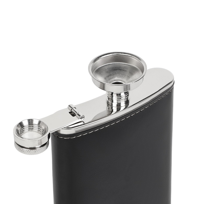 Набор 7 в 1: фляжка 8 oz, чёрная, 4 рюмки, воронка, шахматы, 18 х 24 см Набор 7 в 1: фляжка 8 oz, чёрная, 4 рюмки, воронка, шахматы, 18 х 24 см