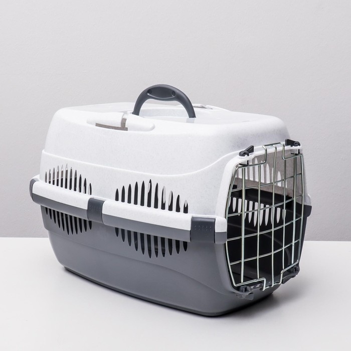 Переноска для животных до 9 кг  Переноска для животных до 9 кг "Пижон", металлическая дверь, 43 х 29 х 27,5 см, бело-серая
