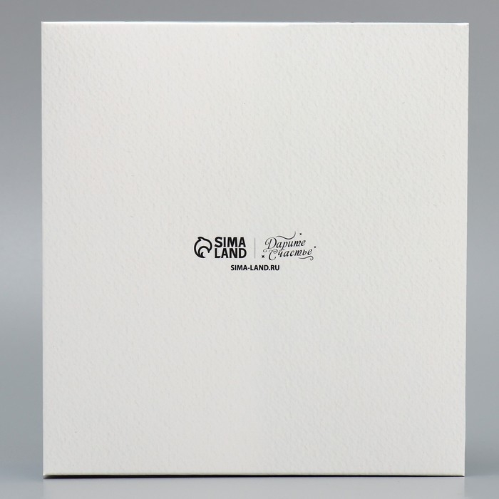 Коробка для капкейка «Яркого Нового года», шар, 16 х 16 х 10 см, Новый год Коробка для капкейка «Яркого Нового года», шар, 16 х 16 х 10 см, Новый год