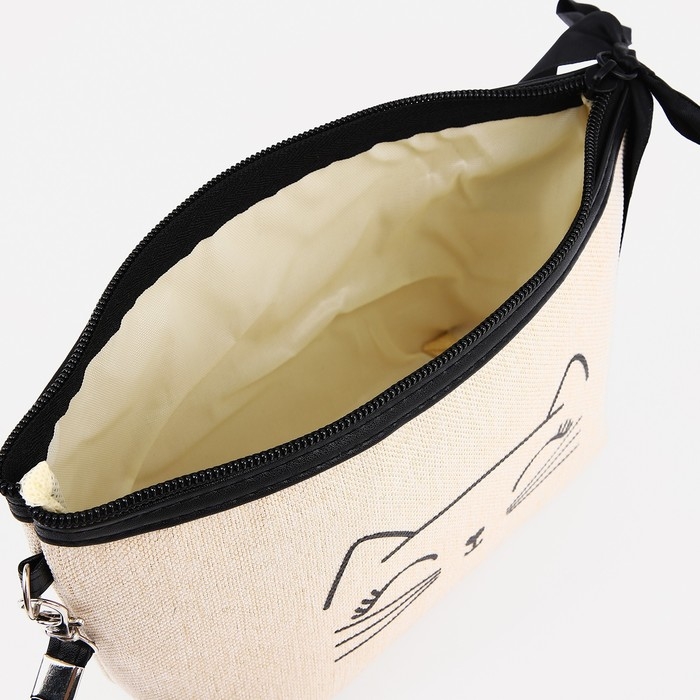 Косметичка на молнии, цвет бежевый Косметичка на молнии, цвет бежевый