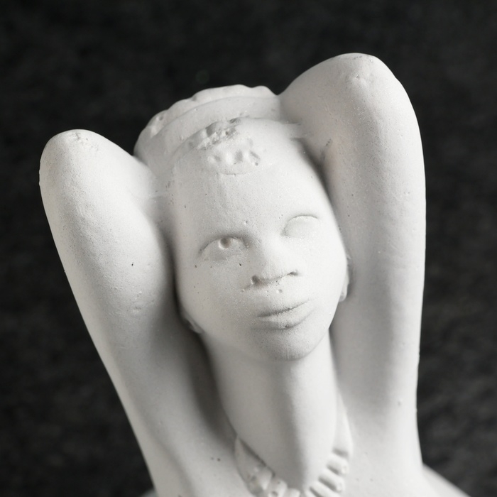 Подставка Подставка "Мулатка" белая 26х16х14см