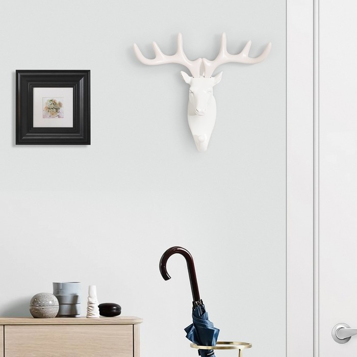 Декор настенный-вешалка Декор настенный-вешалка "Олень" 16.5 x 16 см, белый