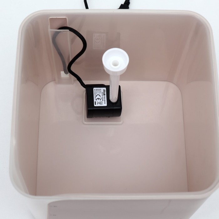 Фонтанчик для животных Carno, 2 л, с датчиком воды и фильтром, 18х16 см 2 л, розовый Фонтанчик для животных Carno, 2 л, с датчиком воды и фильтром, 18х16 см 2 л, розовый