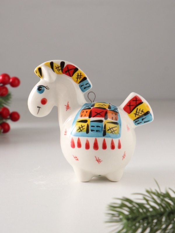 Ёлочный фарфоровый шар  Ёлочный фарфоровый шар "Лошадь Пэчворк" /авторская роспись/, 11 см