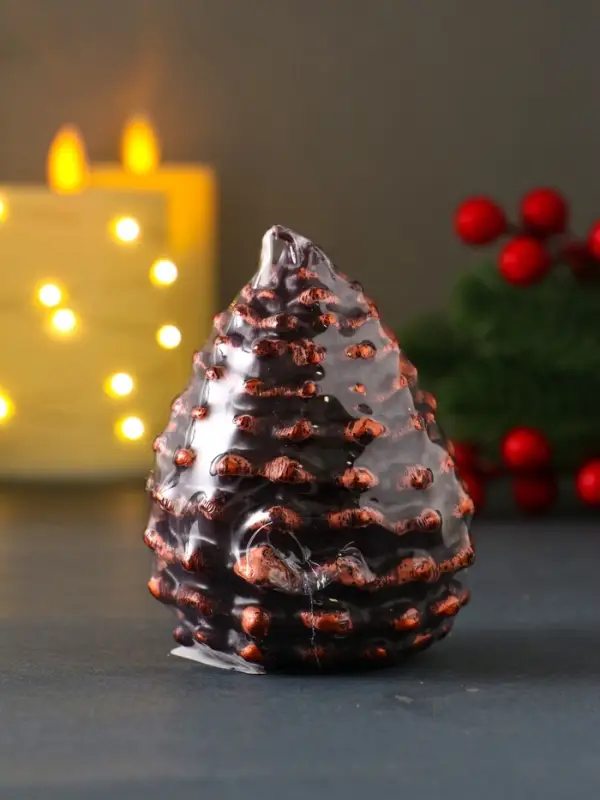 Свеча "Шишка" 65*90мм, декор