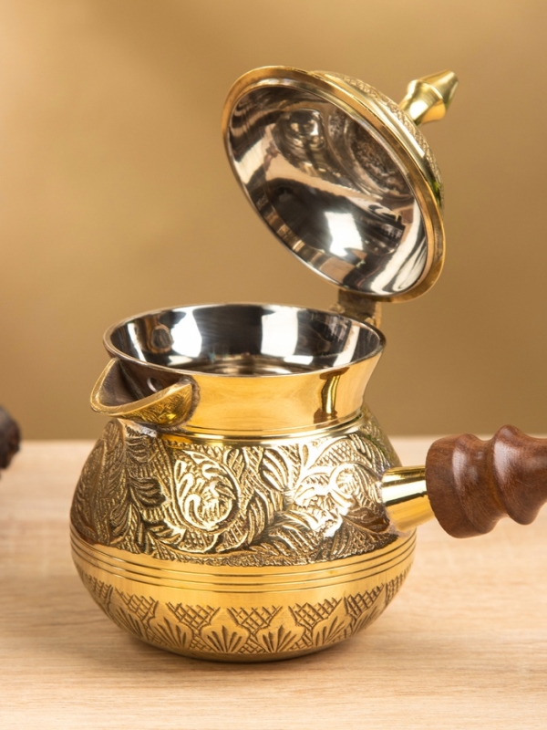 Турка "Эгоист" латунь, с крышкой и деревянной ручкой, 250 мл