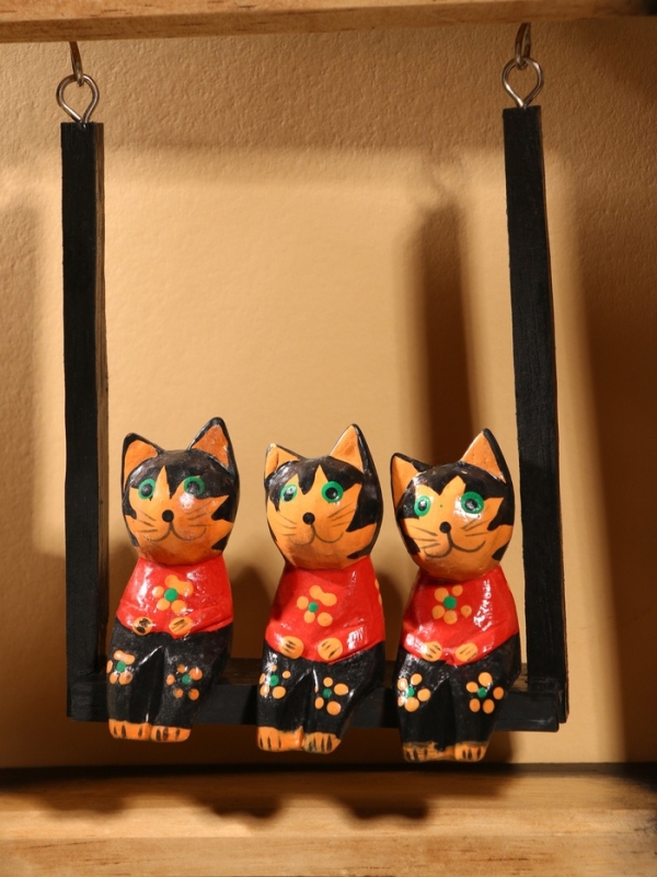 Сувенир интерьерный Сувенир интерьерный "Кошки на качелях" дерево 19х19 см