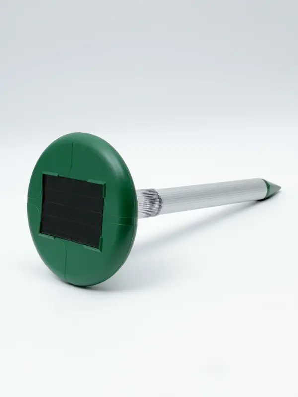 Отпугиватель змей Luazon LRI-31, ультразвуковой, подсветка, от солнечной батареи, 800 м&sup2;