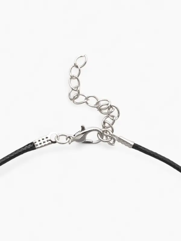 Кулон унисекс &laquo;Клык тигра&raquo;, белый в чернёном серебре на чёрном шнурке, 40 см