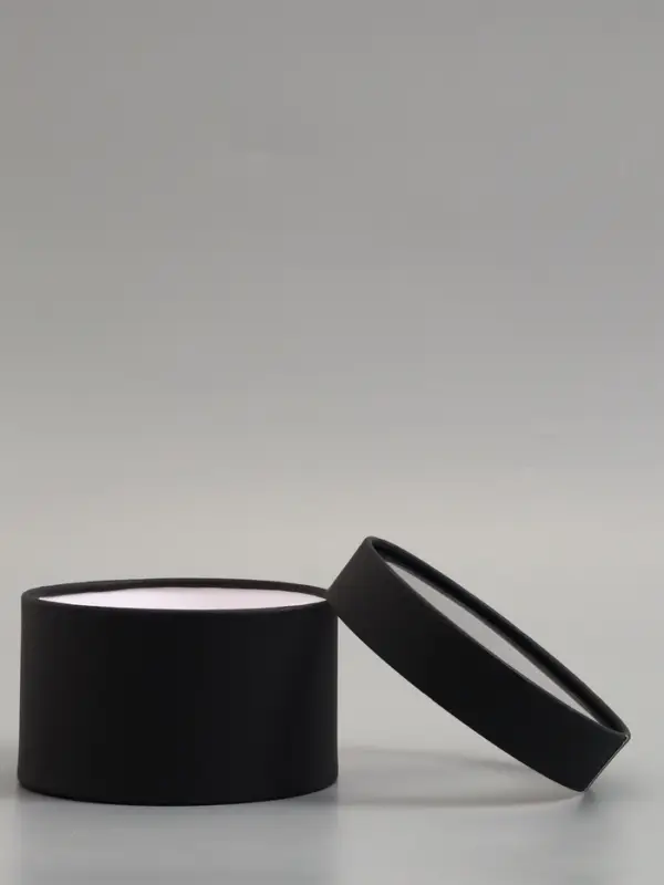 Подарочная коробка черная, завальцованная с окном, 16 х 11 см