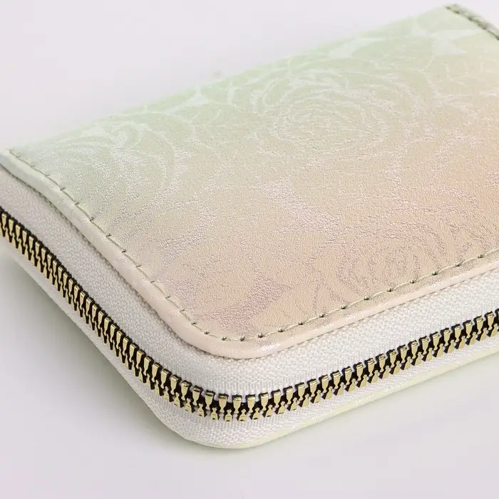 Кошелёк женский &laquo;Цветочные узоры&raquo;, на молнии, 11&times;2.5&times;9 см, градиентный, разноцветный