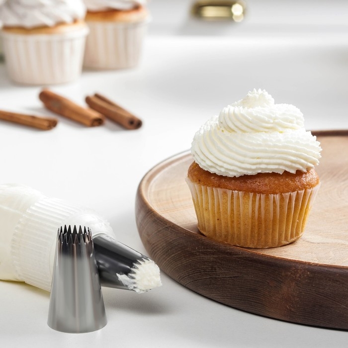 Насадка кондитерская KONFINETTA «Французская звезда», d=3 см, выход d=1,2 см, нержавеющая сталь Насадка кондитерская KONFINETTA «Французская звезда», d=3 см, выход d=1,2 см, нержавеющая сталь