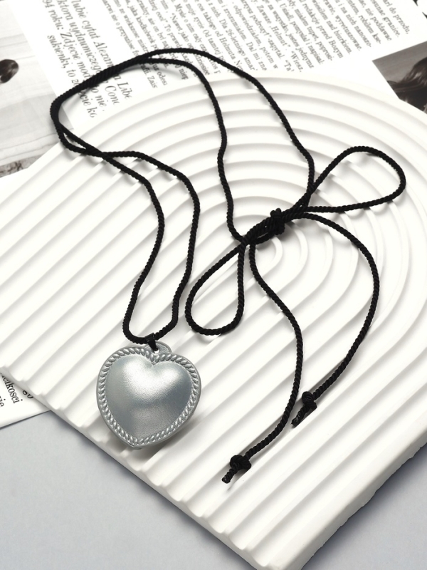 Портупея с кулоном «Сердечко» кожа, трансформер, цвет серебро, 150 см Портупея с кулоном «Сердечко» кожа, трансформер, цвет серебро, 150 см