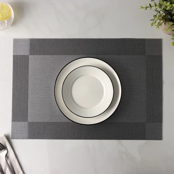 Салфетка сервировочная на стол Доляна &laquo;Шахматы&raquo;, 45&times;30 см, серебристая