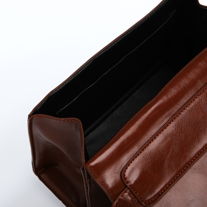 Сумка-мессенджер на клапане, цвет коричневый Сумка-мессенджер на клапане, цвет коричневый