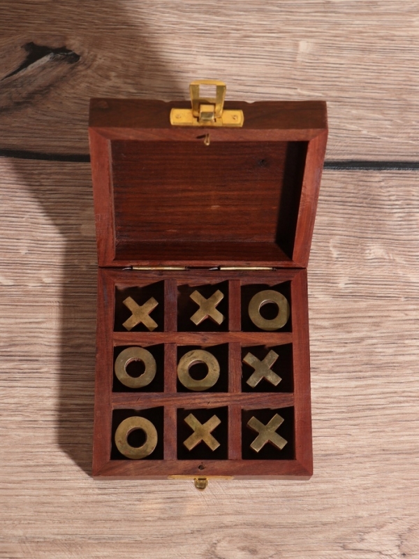 Настольная игра  Настольная игра "Крестики-нолики" 10х10 см, дерево шишам, латунь