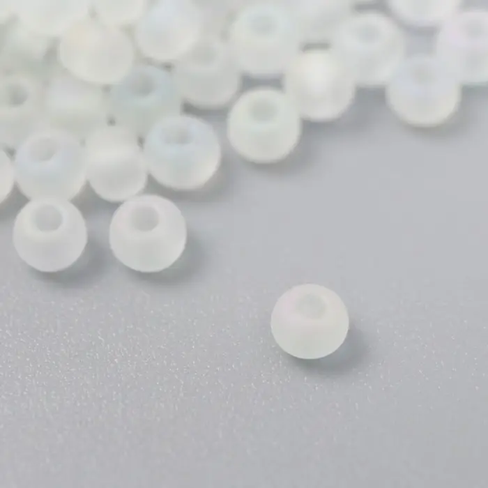 Бисер стекло 8/0  Бисер стекло 8/0 "Матовый полупрозрачный. Бледно-зелёный" 10 гр