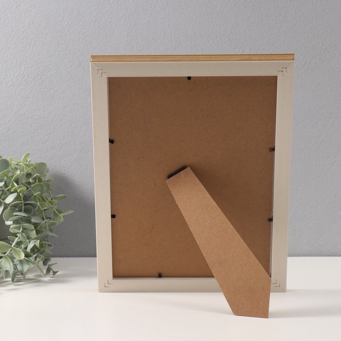 Фоторамка пластик формат А4 см Фоторамка пластик формат А4 см "Габриэль" золотая с золотой полосой 2,2х25х33,7 см