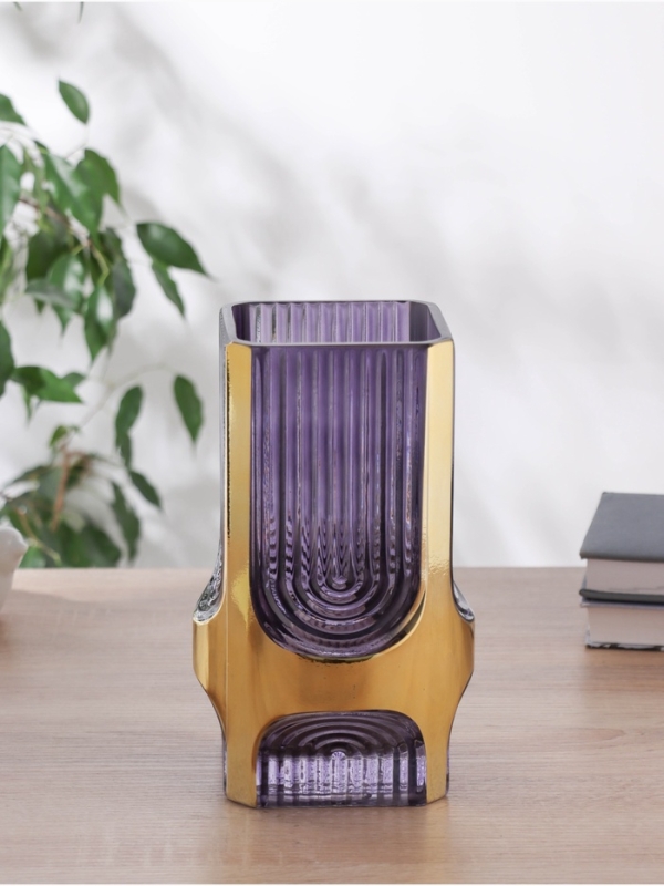 Ваза стекло настольная  Ваза стекло настольная "Кэнди галант" 20,5х11 см, сиреневый