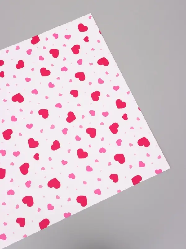 Пленка для цветов, "Сердца на белом", барби, 57х57 см