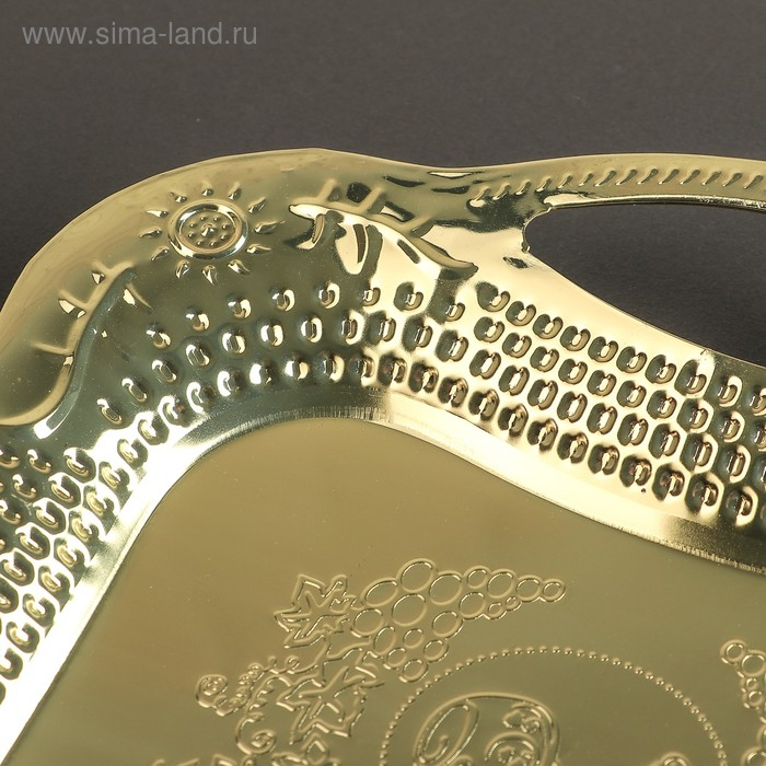 Поднос из нержавеющей стали с ручками «Изобилие. Золото», 38×25×2,7 см, цвет золотой Поднос из нержавеющей стали с ручками «Изобилие. Золото», 38×25×2,7 см, цвет золотой