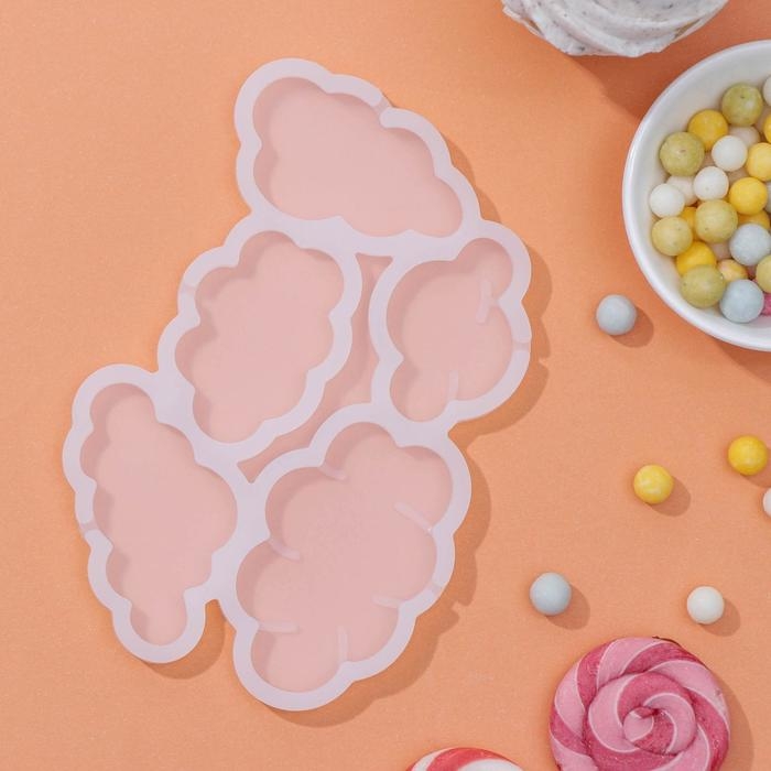 Форма для леденцов «Облачка», силикон, 15×10,5×0,7 см, 5 ячеек, цвет белый Форма для леденцов «Облачка», силикон, 15×10,5×0,7 см, 5 ячеек, цвет белый