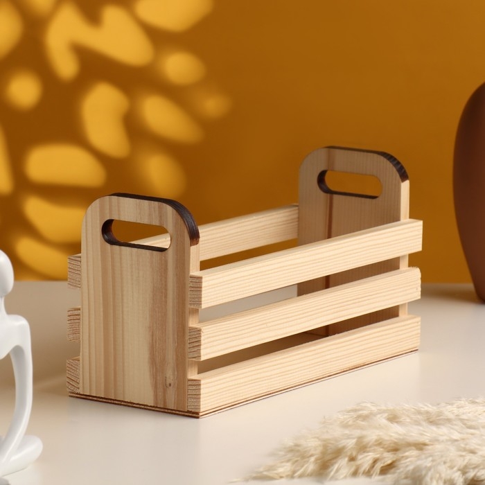 Кашпо деревянное трехреечное с ручками 24,5х10х13 см натуральный Кашпо деревянное трехреечное с ручками 24,5х10х13 см натуральный