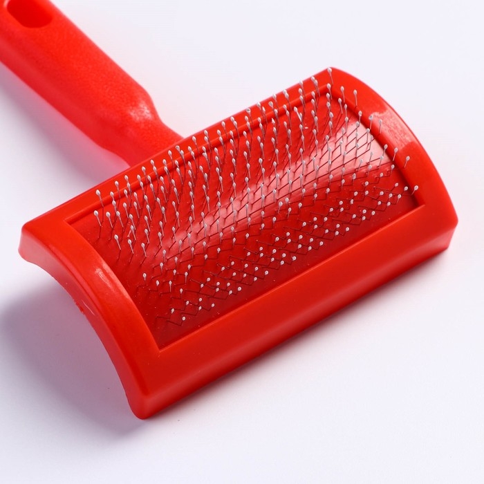 Пуходерка полукруглая средняя с каплями, 10 х 13 см, красная Пуходерка полукруглая средняя с каплями, 10 х 13 см, красная