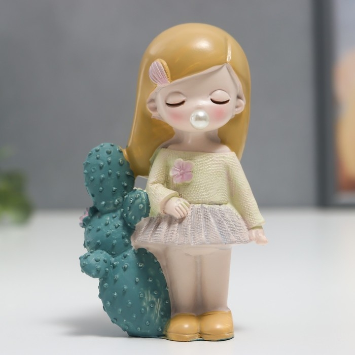 Сувенир полистоун  Сувенир полистоун "Малышка с пузырём и кактусами" МИКС 10х4х6 см