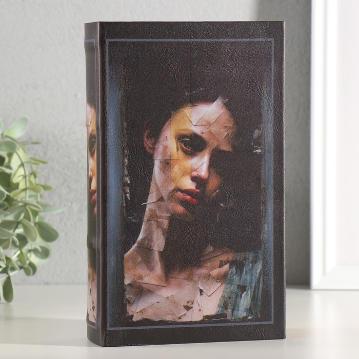 Сейф-книга дерево, кожзам Сейф-книга дерево, кожзам "Портрет девушки. Осколки" 21х13х5 см