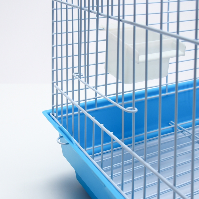 Клетка для птиц Bd-3/1o, раскрывающаяся крыша, 47,5 х 37 х 70 см, голубая (фасовка 6 шт) Клетка для птиц Bd-3/1o, раскрывающаяся крыша, 47,5 х 37 х 70 см, голубая (фасовка 6 шт)
