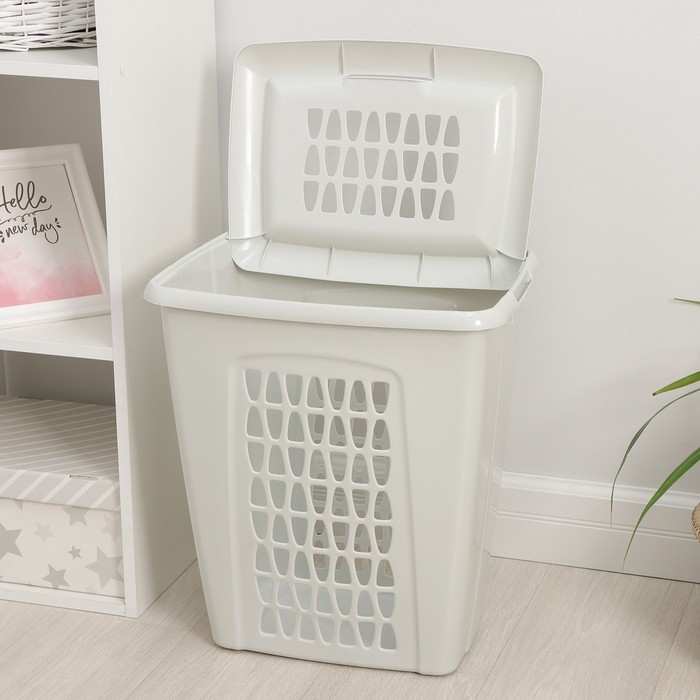 Корзина бельевая с крышкой «Молетта», 45 л, 43×32×48 см, цвет светло-серый Корзина бельевая с крышкой «Молетта», 45 л, 43×32×48 см, цвет светло-серый