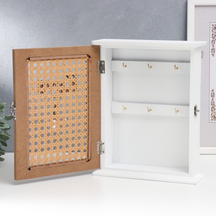 Ключница дерево 6 крючков Ключница дерево 6 крючков "Два сердца и рогожка" 26х19х5,8 см