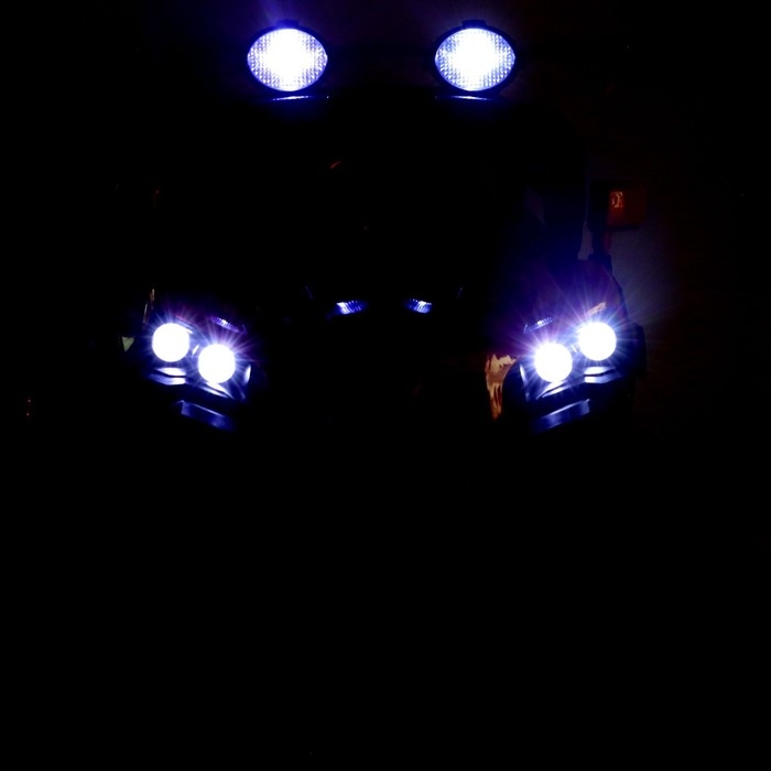 Электромобиль «Квадроцикл», 4WD полный привод, цвет красный Электромобиль «Квадроцикл», 4WD полный привод, цвет красный