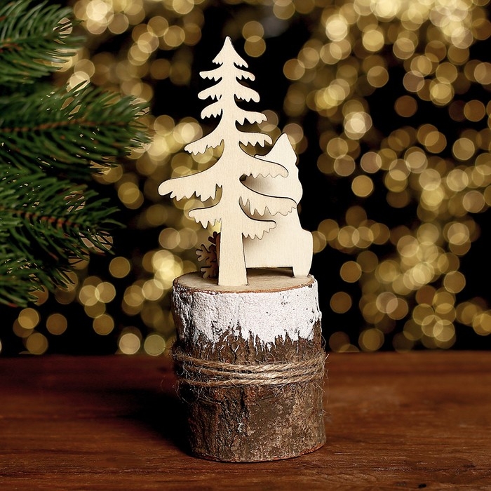 Новогодний декор «Новогоднее авто на пеньке» 7 × 7 × 17 см