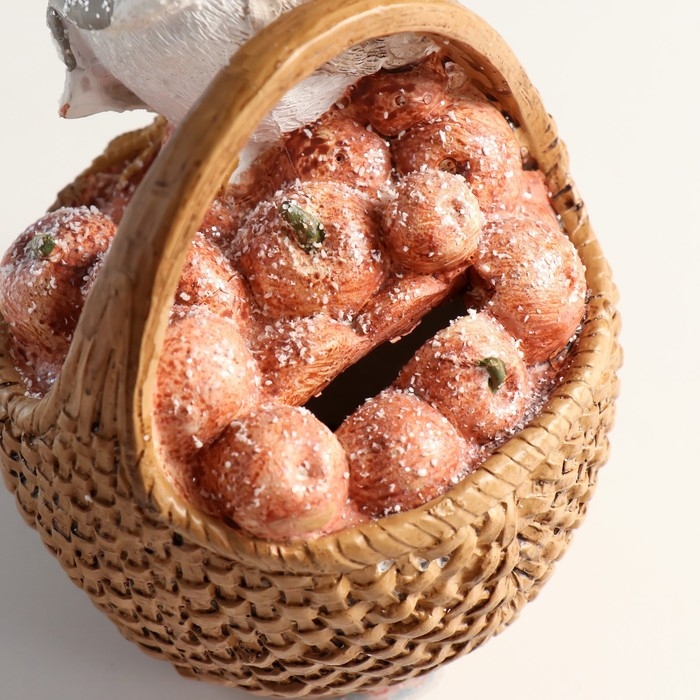 Копилка полистоун  Копилка полистоун "Воробышек в шарфе и шапке, на корзине с яблоками" 11х10,5х15,5 см