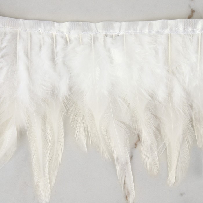 Тесьма с перьями петуха, 10-15 см, 5 ± 0,5 м, цвет белый Тесьма с перьями петуха, 10-15 см, 5 ± 0,5 м, цвет белый