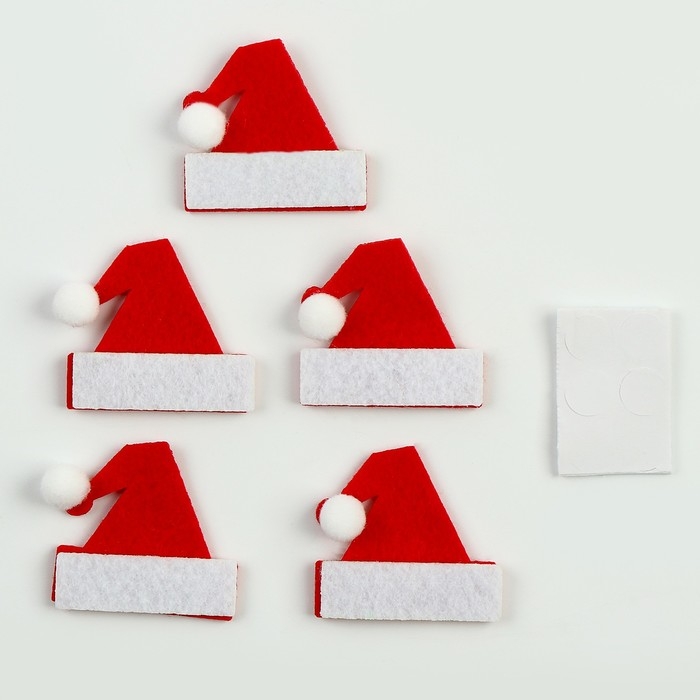 Новый год! Набор фетровых деталей для декора «Шапки» набор 5 шт., размер 1 шт. — 4 × 3,8 см, двусторонний скотч Новый год! Набор фетровых деталей для декора «Шапки» набор 5 шт., размер 1 шт. — 4 × 3,8 см, двусторонний скотч