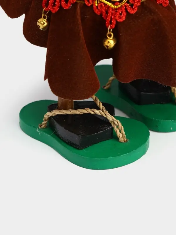 Сувенир &laquo;Утка в юбке&raquo;, 27 см, дерево