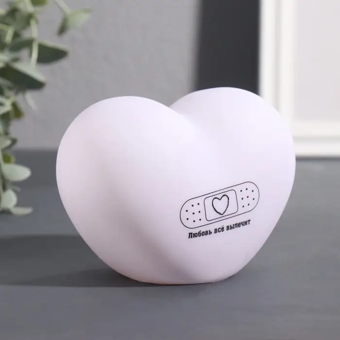 Фигурка световая RISALUX &laquo;Сердце. Пластырь&raquo;, LED-ночник, 3хLR44, 8&times;11&times;7 см