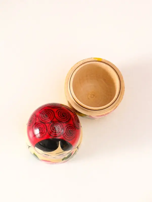 Матрёшка дерево &laquo;Нина&raquo;, красный платок, 6 кукольная, 12-14 см