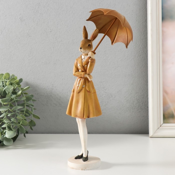 Сувенир полистоун Сувенир полистоун "Зайка в пальто, с зонтом" 10,5х10,5х28 см