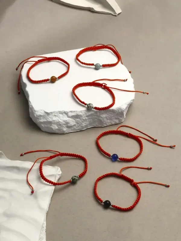 Браслет-оберег &laquo;Красная нить&raquo;, шар №8, цветной в серебре