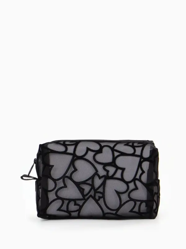 Косметичка дор Сердца 17,5*9*11, отд на молнии, черный Косметичка дор Сердца 17,5*9*11, отд на молнии, черный