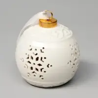 Ёлочный шар с подсветкой &laquo;Снежинка&raquo;, 10&times;8.8&times;8.8 см, 1 LED, керамика, от батареек LR44&times;3, керамика, свечение тёплое белое