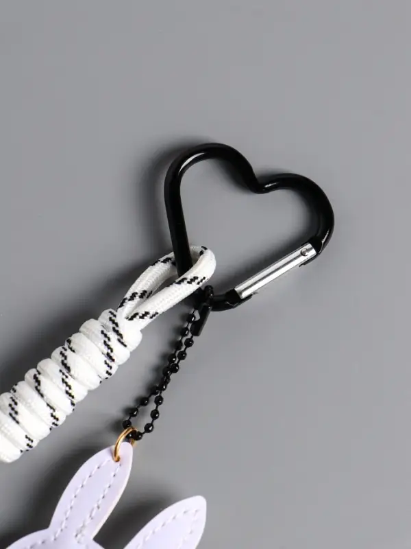 Брелок на карабине кожзам, текстиль  Брелок на карабине кожзам, текстиль "Зайчик с косынкой" чёрно-белый, с узлом 22,5х7х1,7 см   1090446