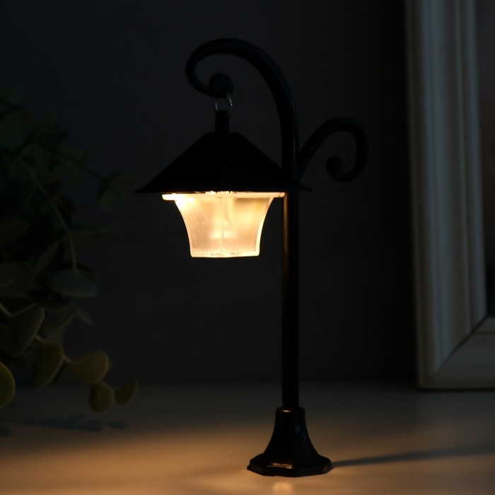 Декор для творчества пластик свет Декор для творчества пластик свет "Фонарь с изгибом" 8,3х14,5 см