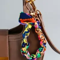 Брелок на 2 карабинах "Платок и цепочка" яркий 20х10х1,7 см Брелок на 2 карабинах "Платок и цепочка" яркий 20х10х1,7 см