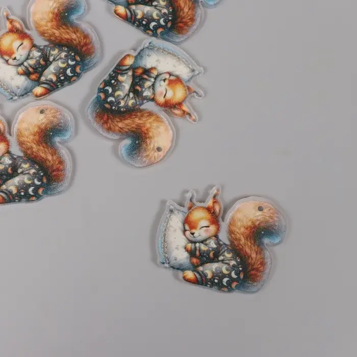 Декор для творчества акрил Декор для творчества акрил "Бельчонок в пижамке сладко спит на подушке" 2,9х3,4х0,3 см