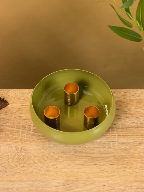 Подсвечник на 3 свечи на магнитах «Авокадо», 13×13×4 см Подсвечник на 3 свечи на магнитах «Авокадо», 13×13×4 см